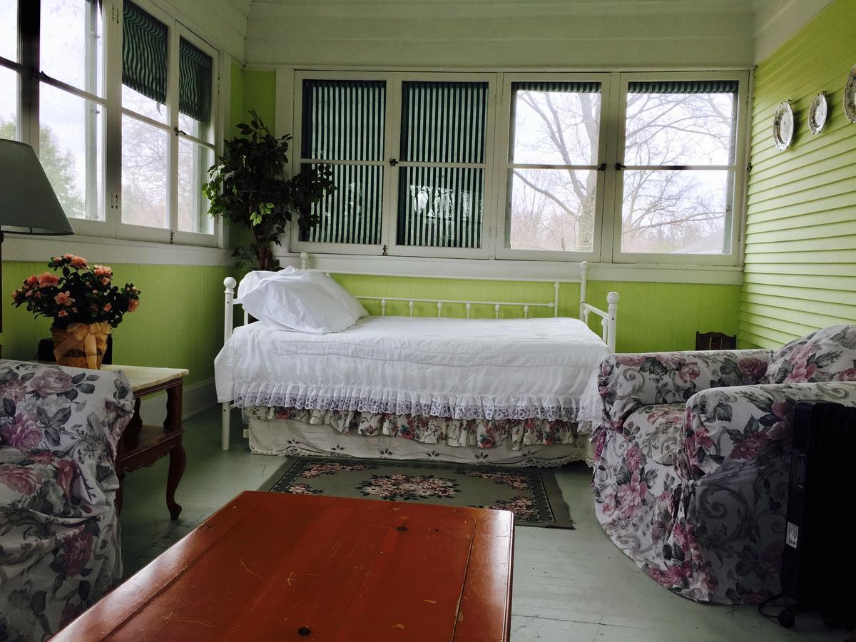 Scarlett House Victorian B & B Janesville Esterno foto